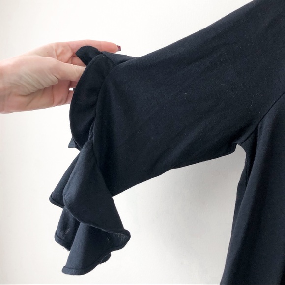 Banana Republic Black Ruffle Sleeve Blouse - Picture 2 of 2